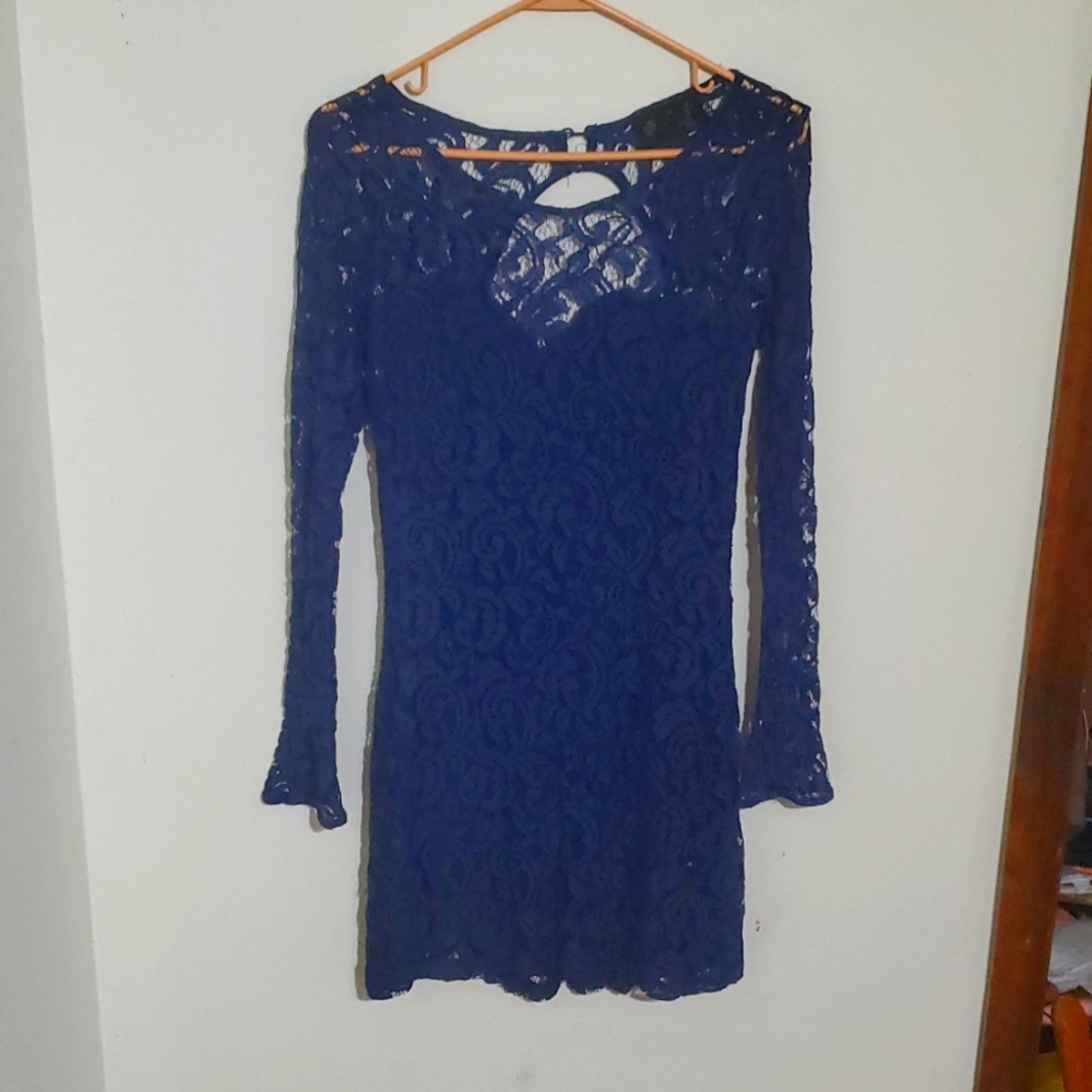 Backless Lace Cocktail Dress